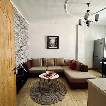 Sleepin Shkoder Apartment ภายนอก รูปภาพ
