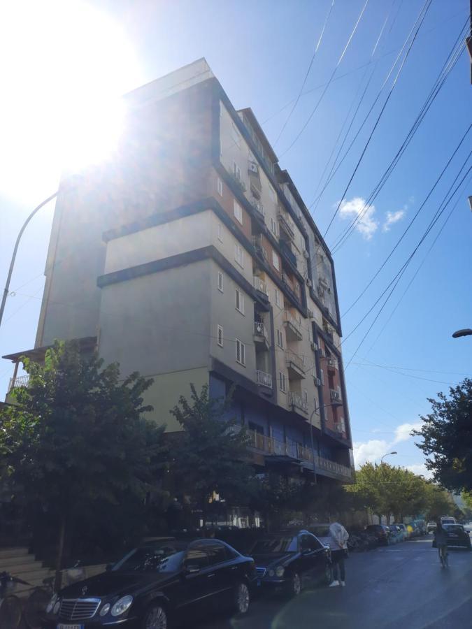 Sleepin Shkoder Apartment ภายนอก รูปภาพ