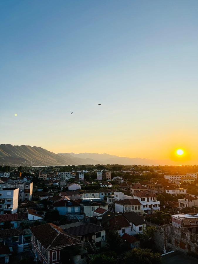 Sleepin Shkoder Apartment ภายนอก รูปภาพ